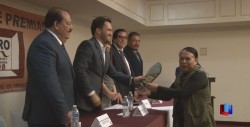 Reconocen a periodistas en Foro Cajeme