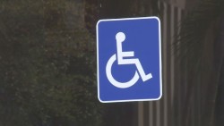 Adaptan accesos para facilitar ingreso de personas con discapacidad