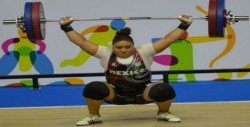 Tania Mascorro a entrenar con la Preselección de Levantamiento de Pesas