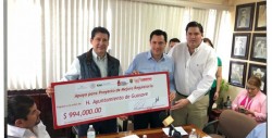 Entrega Economía 3.3 MDP para emprendimiento en Guasave