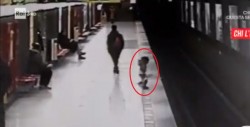 #Video ¡Niño de 2 años cayó a vías del metro, no creerás lo que ocurrió!
