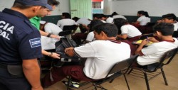 SEP alista plan para detectar entrada de armas en escuelas