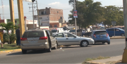 Ocasiona una carambola y se da a la fuga