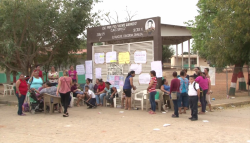 Toman escuela en El Huajote