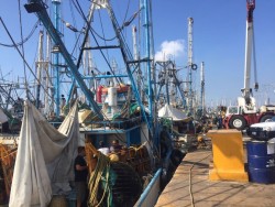 Pescadores advierten con tomar pemex