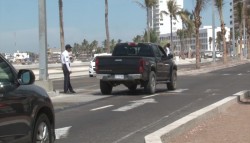 Pide tránsito respetar límite de velocidad y señalización en el malecón