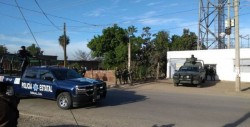 Se enfrentan Militares contra civiles