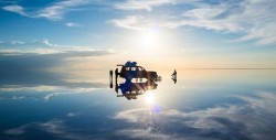 Salar de Uyuni: espejo del mundo y trampa mortal