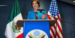 Roberta Jacobson dejará cargo de embajadora de EU en México