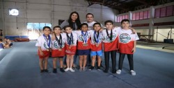 Gimnastaas de Sinaloa destacan en Las Vegas