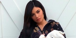 Kylie Jenner comparte la primera imagen del rosotro de Stormi