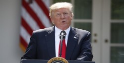 Trump dice que millones de latinos están haciendo realidad el sueño americano