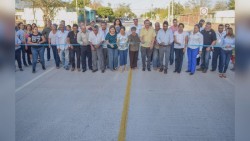 Entregan obra de pavimentación