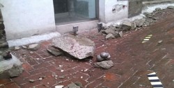 Cae rayo en torre de Catedral Metropolitana