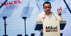 Partido emite comunicado oficial con imágenes eróticas