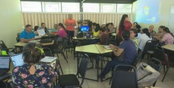Auditan a maestros en centros de trabajo