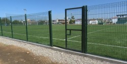 Recuperan puerta robada