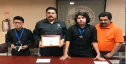 Alumnos de la UAdeO ganan medalla de plata