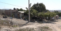 Demandan servicios públicos en la Colonia Miramar