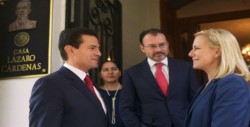 Peña Nieto se reúne con Secretaria de Seguridad Interior EU
