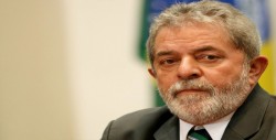 Candidato de extrema derecha dice que Lula "recoge huevos por donde pasa"