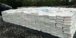 Policía colombiana incauta más de 2 toneladas de cocaína con destino a México