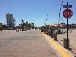 Venta de alimentos y antojos en Altata