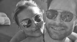 Sebastián Rulli subió esta foto con Angelique Boyer y lo critican
