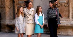 #Video No podrás creer lo que Letizia le hizo a la reina Sofía en público