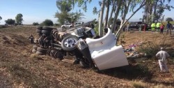 Se vuelca tráiler en carretera Mazatlán-Culiacán