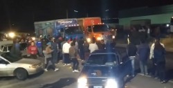 Camiones de la Coca y Pepsi juegan arrancones