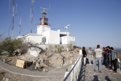 Reabren el acceso al Faro, mirador de cristal sigue cerrado