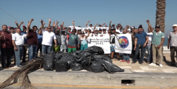 Realizan limpieza por las playas de Mazatlán