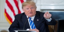 Trump acusa a China y Rusia de "jugar el juego de la devaluación de divisas"