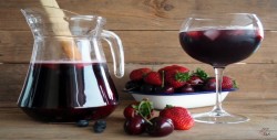 Vino tinto y frutos rojos pueden ayudar en lucha contra enfermedades mentales