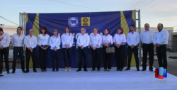 Recibe candidato su constancia