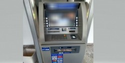 Policía devuelve 5 mil pesos olvidados en cajero automático