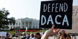 Activistas ven activación de DACA como una "gran derrota" para Trump