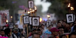 Escuelas en Puerto Rico recuerdan los 43 estudiantes mexicanos desaparecidos