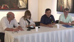 Conversan sobre laicidad y populismo