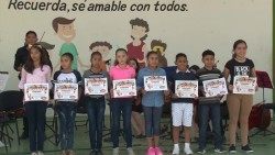 Premian a los ganadores del Cuenta Cuentos "Yo Puro Cuento"
