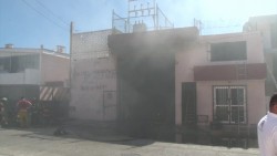 Se registra fuerte incendio en bodega