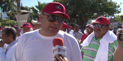 Demandan cargadores que constructoras cubran adeudos