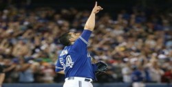 Roberto Osuna logra rescate 8 en la campaña