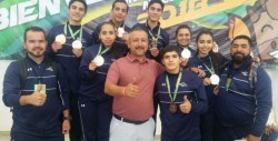 Ocho medallas en Karate para la UAS