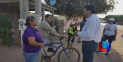 Lleva Javier Lamarque propuestas a comisarías