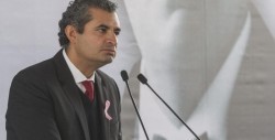 Enrique Ochoa deja la dirigencia del PRI