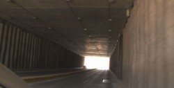 Denuncian falta de luz en el túnel del eje federalismo