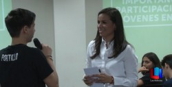 Candidata se reunió con universitarios
