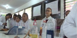Disfrutan de la ciencia en encuentro escolar